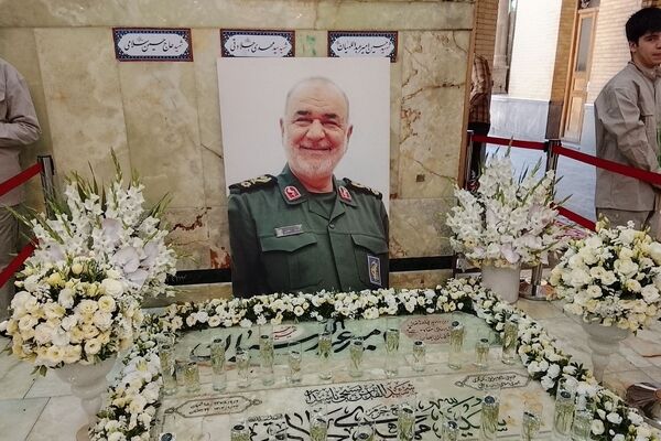 مراسم سالگرد شهادت سپهبد حسین سلامی در حرم مطهر شاه عبدالعظیم حسنی