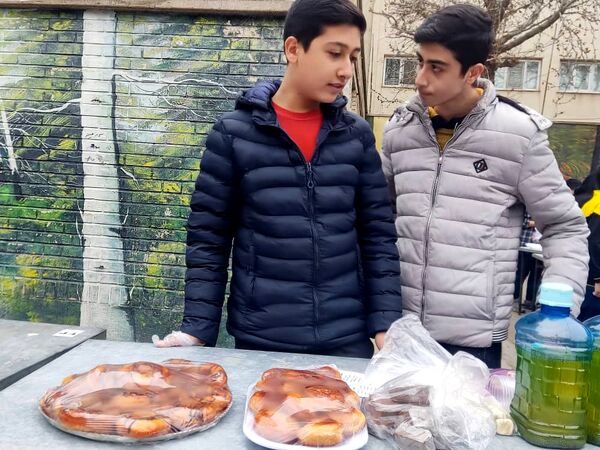 برپایی بازارچه دانش‌آموزی به‌مناسبت عید مبعث 