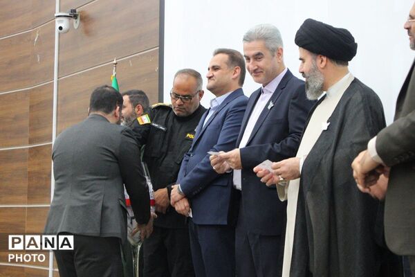 مراسم بزرگداشت مقام معلم در پردیس