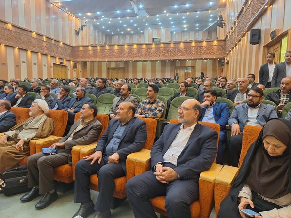 گردهمایی مدیران مدارس ناحیه ۴ و شورای اداری این ناحیه با خیریه صحیفه سجاد (ع) 