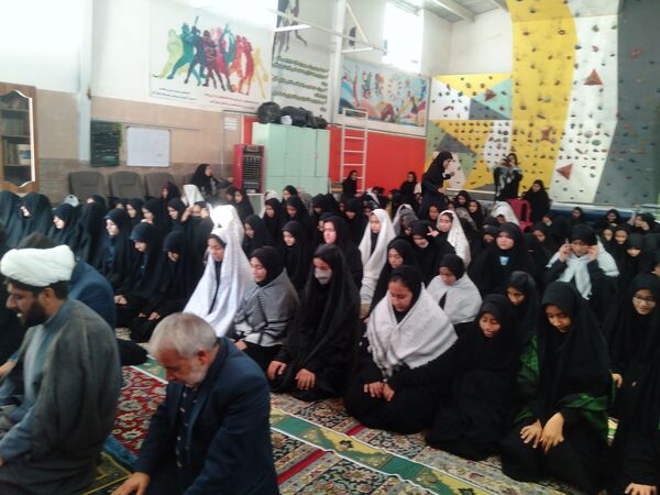 مراسم وداع با شهید گمنام در دبیرستان مرحوم پاکدل