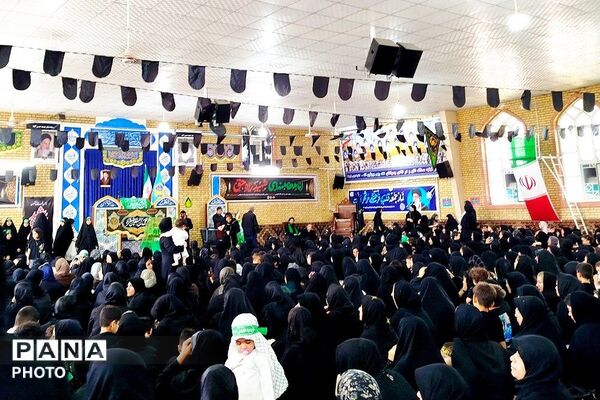 طنین نوای «لبیک یا حسین» در مراسم شیرخوارگان حسینی