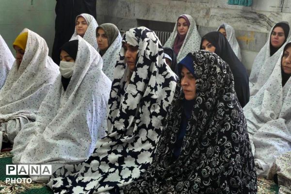 محفل نور در دبستان هدی شهر قدس