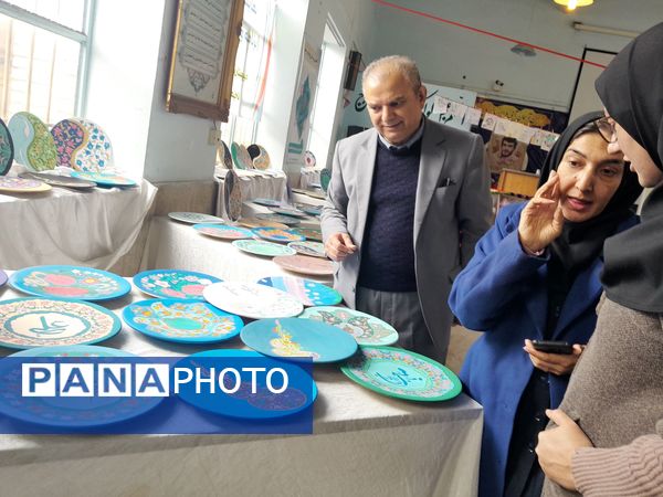 جشنواره فرهنگی هنری "امید فردا" در دبیرستان شاهد فیض ناحیه ۳ شیراز