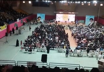 برگزاری همایش «معلمان زندگی» به مناسبت بزرگداشت مقام معلم در سمنان 