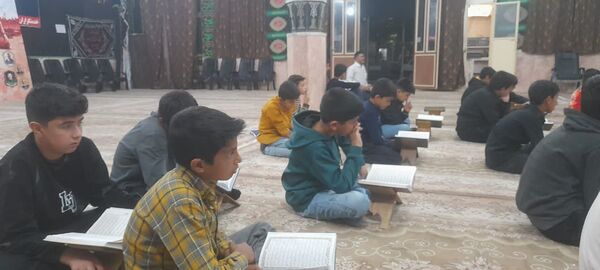 جلسه قرآنی و آموزش تخصصی قرائت قرآن کریم شهدای فدافن