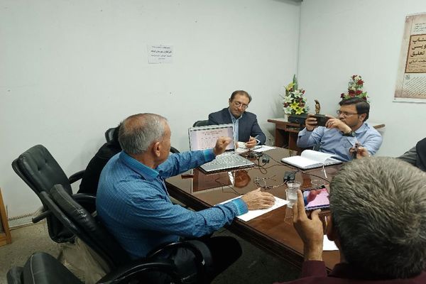 نشست هفتگی خبرنگاران گناباد با محوریت بحران کم‌آبی 
