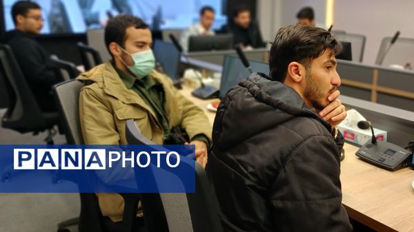 دیدار دانشجویان دانشگاه آزاد با نماینده مجلس شورای اسلامی در کرج 