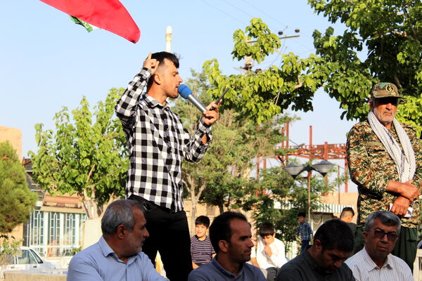 اجتماع خودجوش حمایت از مدافعان میهن در شهر درق