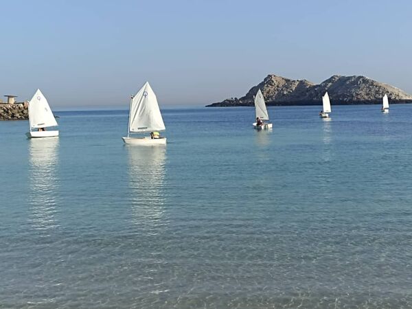 برگزاری مسابقات بادبانی و تورینگ در جزیره بوموسی