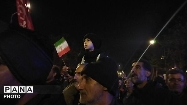 مردم داغدار نیشابور به خیابان آمدند