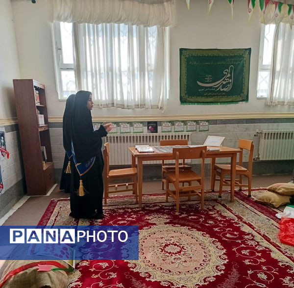 حال و هوای نمایشگاه مدرسه انقلاب در شهر جعفریه قم