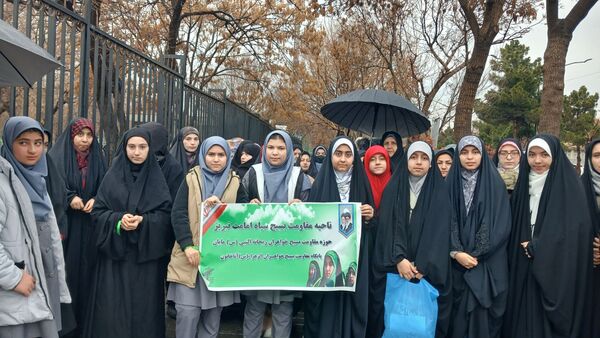 جلوه‌های دانش‌آموزی راهپیمایی ۲۲بهمن در تبریز