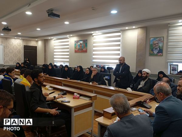 جلسه تشکلات دانش آموزی با نماینده مردم نیشابور در مجلس شورای اسلامی