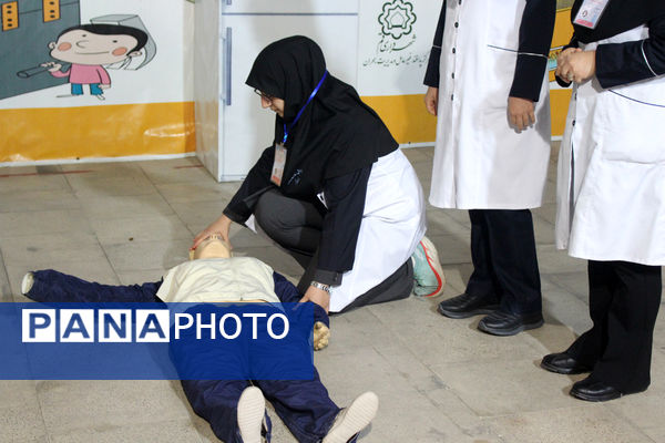 رقابت‌های مراقبین سلامت قم در بخش امداد و نجات