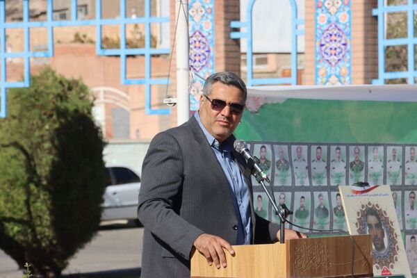 آئین عطرافشانی مزار شهدا، همزمان با هفته نیروی انتظامی