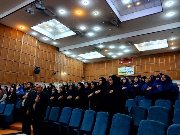 اختتامیه مسابقات «کتاب‌نوش» و «پرسش مهر» و رونمایی از دوره جدیدمسابقه پرسش مهر ریاست جمهوری در کانون شهید فهمیده کرج 