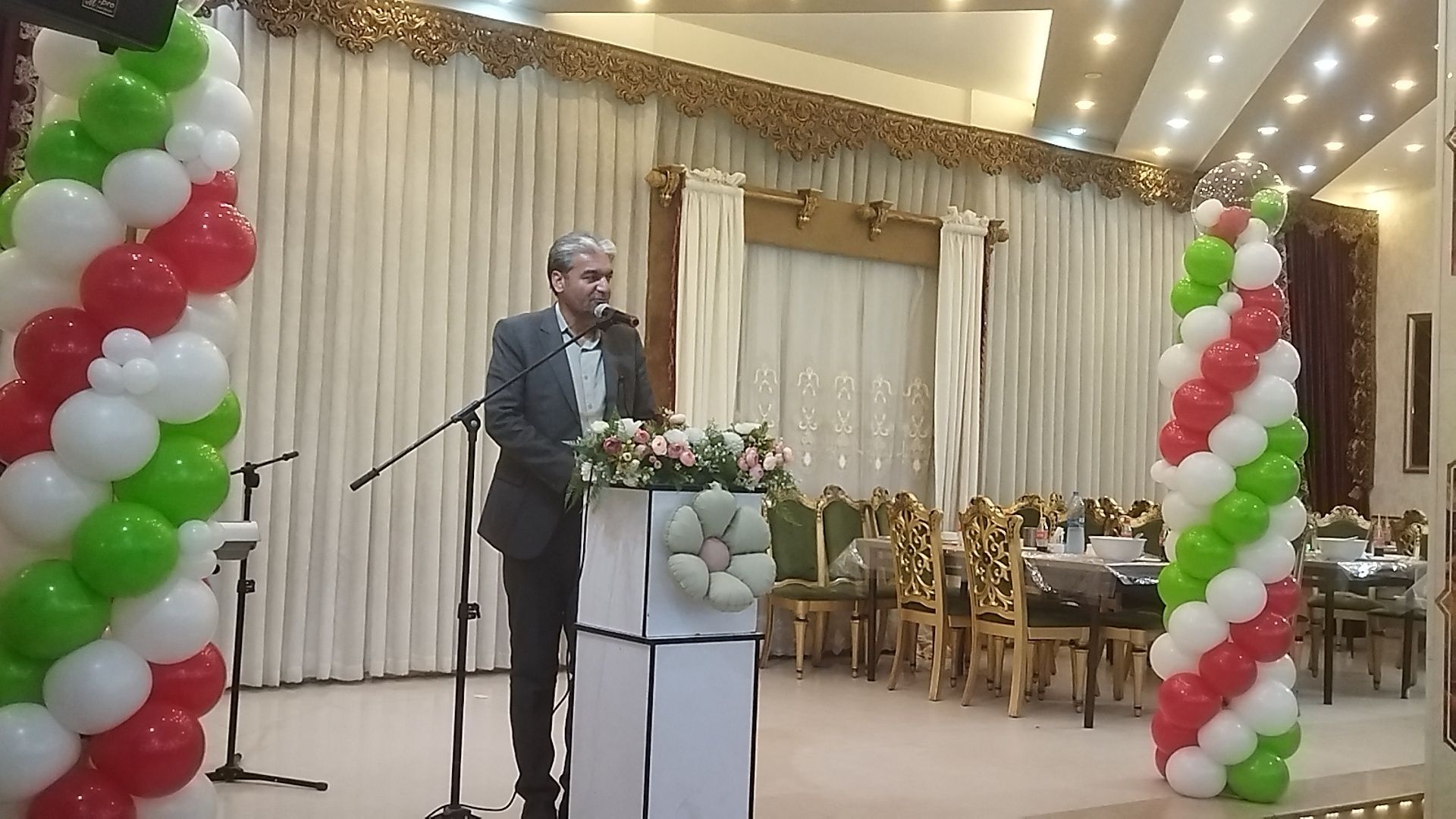 گرامیداشت هفته امور تربیتی در تالار فرهنگیان نیشابور  