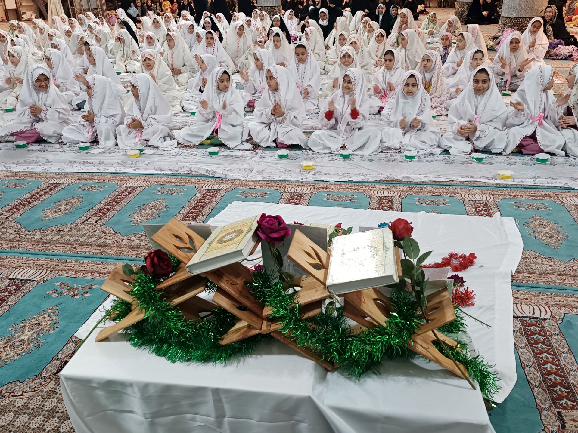 جشن بزرگ دختران روزه اولی‌ در ورزقان