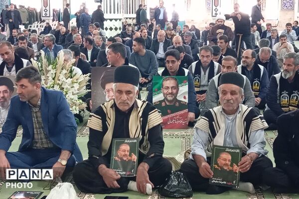 از کودکان تا بسیجیان؛ همه آمدند برای مردی که در قلب مردم بود