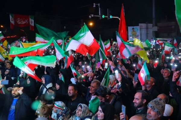 خروشان جمعیت در سراسر مناطق تهران