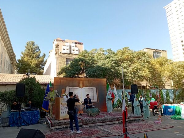 جشن عاطفه‌ها در مشهد برگزار شد