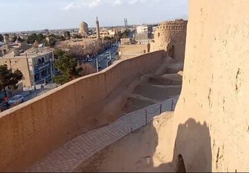 نارین قلعه قلب تاریخ شهرستان میبد 