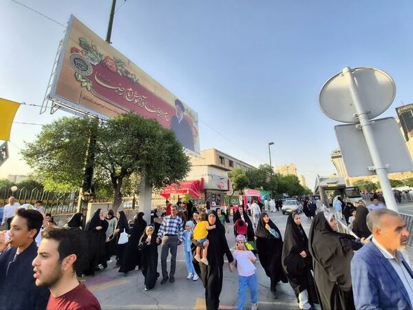  جشن بزرگ امام رضایی‌ها در مشهد مقدس