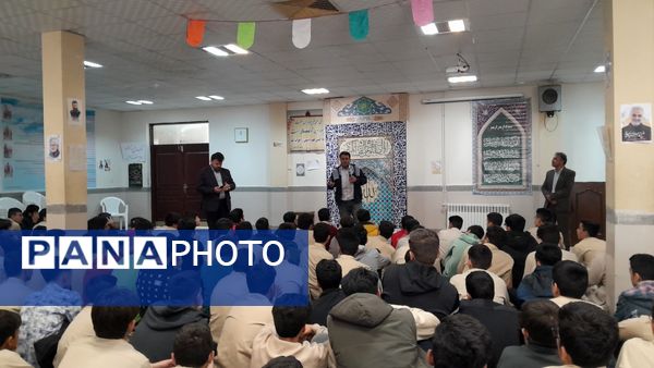 آشنایی با دنیای تراشکاری در دبیرستان ابوریحان بیرونی