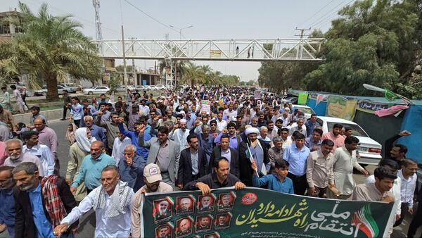 راهپیمایی خشم و نصر در سراسر استان کرمان
