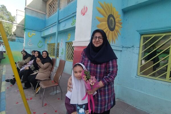 گرامیداشت هفته معلم در مدارس پیشوا