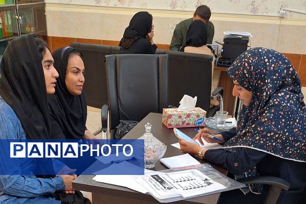 فعالیت پایگاه انتخاب رشته کنکور سراسری ۱۴۰۴ اداره آموزش و پرورش کهریزک 