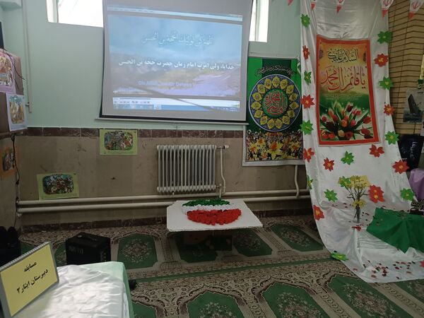 برگزاری مراسم انجمن اسلامی و مدرسه مقاومت در دبیرستان ایثار