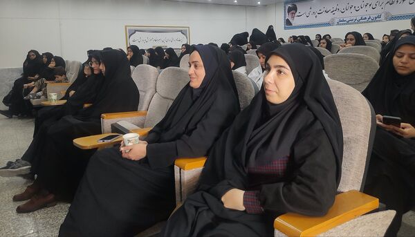 یادواره شهدای فرهنگی و دانش‌آموز در خلیل آباد 