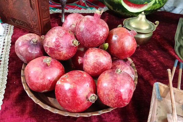 از سنت تا خلاقیت، برگزاری نمایشگاه صنایع دستی یلدا در دبیرستان توحید یک