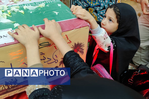 مراسم شب وداع با شهیدان گمنام در سنندج