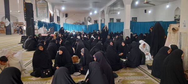اجتماع بزرگ نوجوانان و جوانان بسیج در نماز جمعه