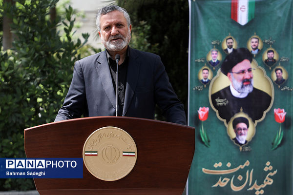 حاشیه جلسه هیات دولت - ۲۳ خرداد