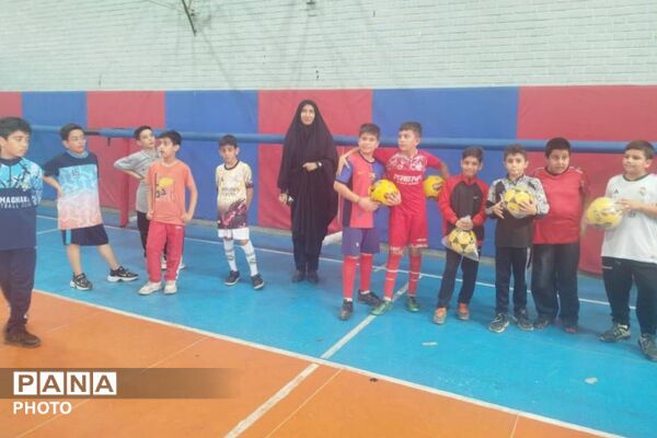 همایش پدر پسری به مناسبت هفته سلامت روان در سالن حضرت عبدالعظیم (ع) شهرری