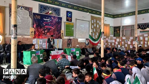 مراسم پرشور چهلمین روز شهادت دانش آموزان مدرسه  شجره طیبه شهر میناب در کلات 