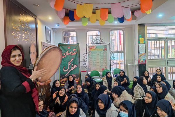 جشن مبعث پیامبر اکرم (ص) در مدارس ناحیه 2 شهرری 