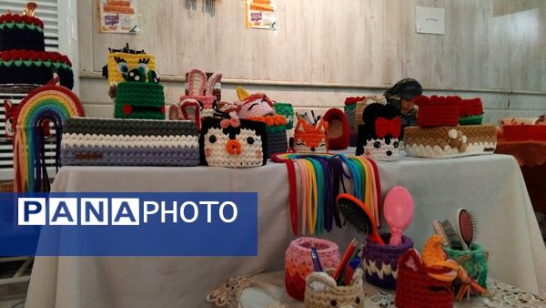 نمایشگاه صنایع‌دستی و سوغات شب یلدا در شهرستان محلات 