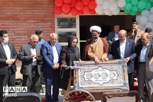 آیین افتتاح مدرسه خیرساز شهید قبادیان در روستای هفت‌جوبه