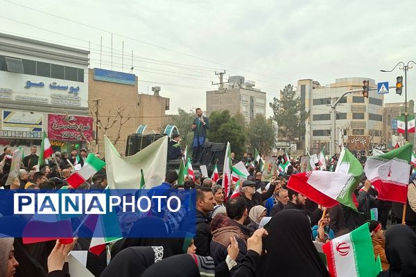 ۲۲ بهمن، میعادگاه حضور آگاهانه مردم قرچک در صحنه