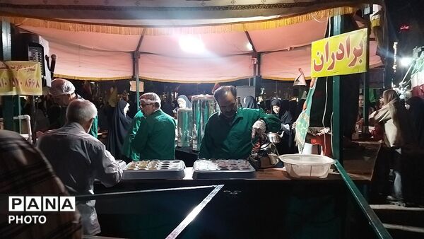 چایخانه هیئت الزهرا در نود و چهارمین شب از اجتماعات مردمی  