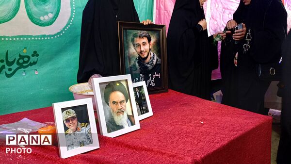 ضیافت رنگارنگ غدیر در ایستگاه خوراکی کرم خونه بابا علی«مسجد المنتظر»