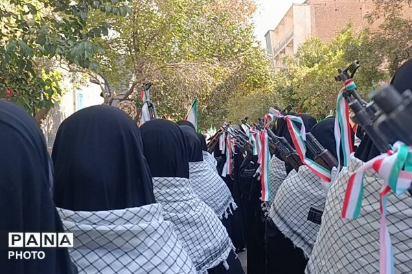 رزمایش فداییان رهبر در شیراز