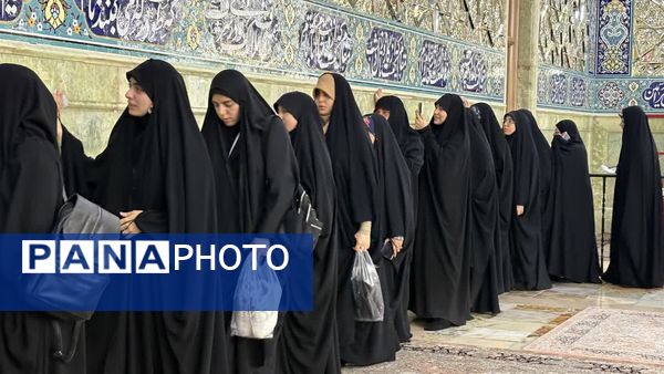 آیین غبارروبی حرم حضرت معصومه(س) با حضور بانوان طلبه