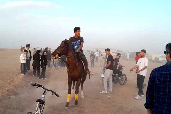 تاخت و تاز خاطره‌ها در فدافن؛ مسابقات اسب‌سواری به نام شهید نظافتی