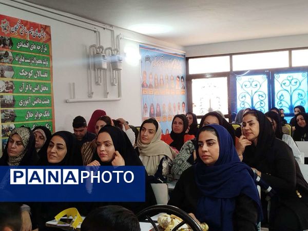 طلوع شکوفه‌های امید در دبستان نخبگان 